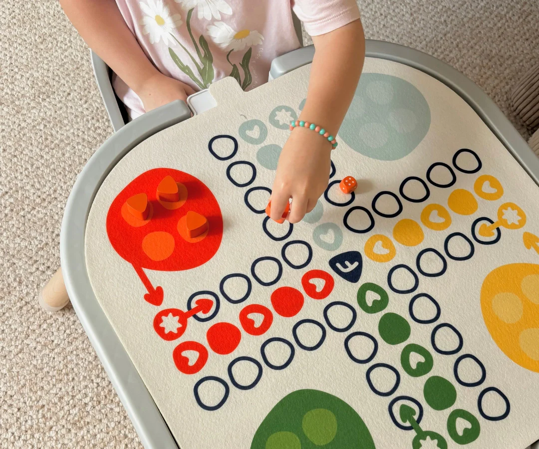 Spieltisch & Stuhl Set - Image 11